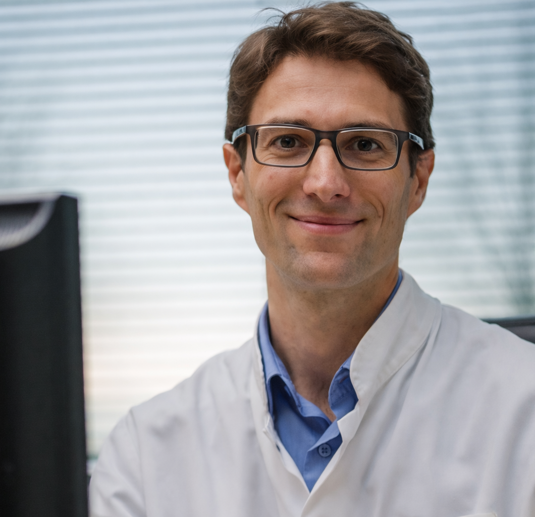 Dr Pierre Abadie